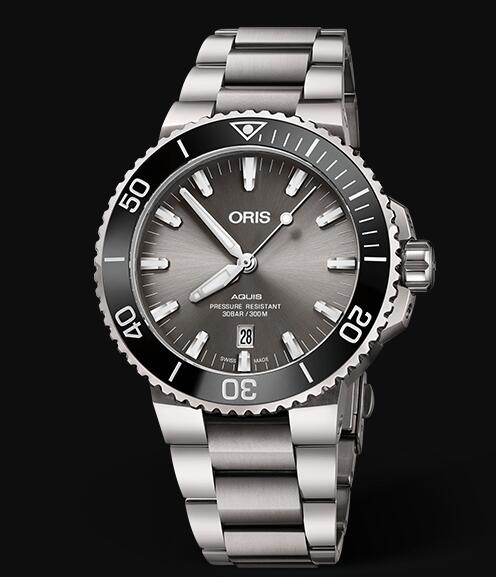 Oris Aquis Titanium Date 43.5mm 01 733 7730 7153-07 8 24 15PEB Replica Watch